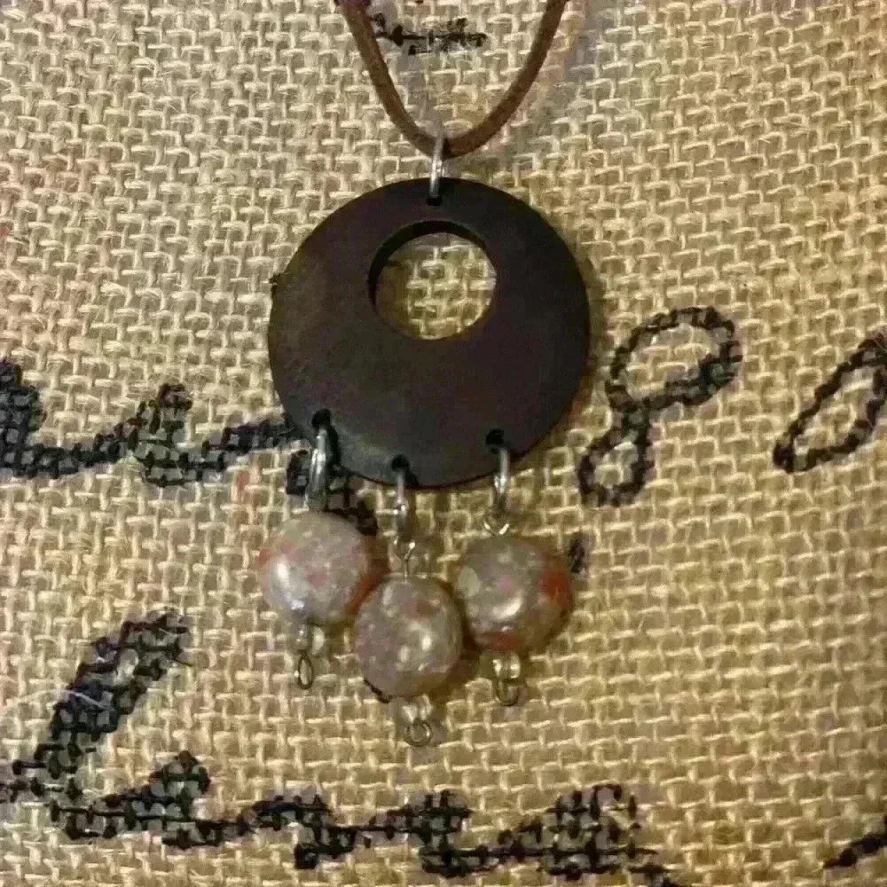 Handmade necklace - Picture 2 of 3